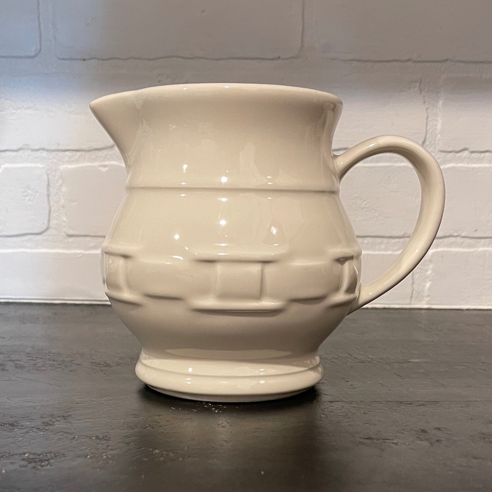 Longaberger Pitcher - Picture 8 of 9